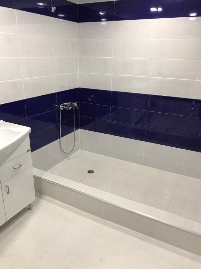 Friend'S House Rooms Near Airport Ghukasavan Екстер'єр фото