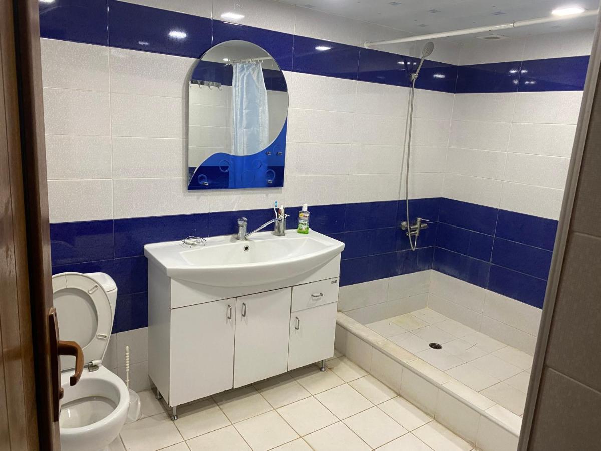 Friend'S House Rooms Near Airport Ghukasavan Екстер'єр фото